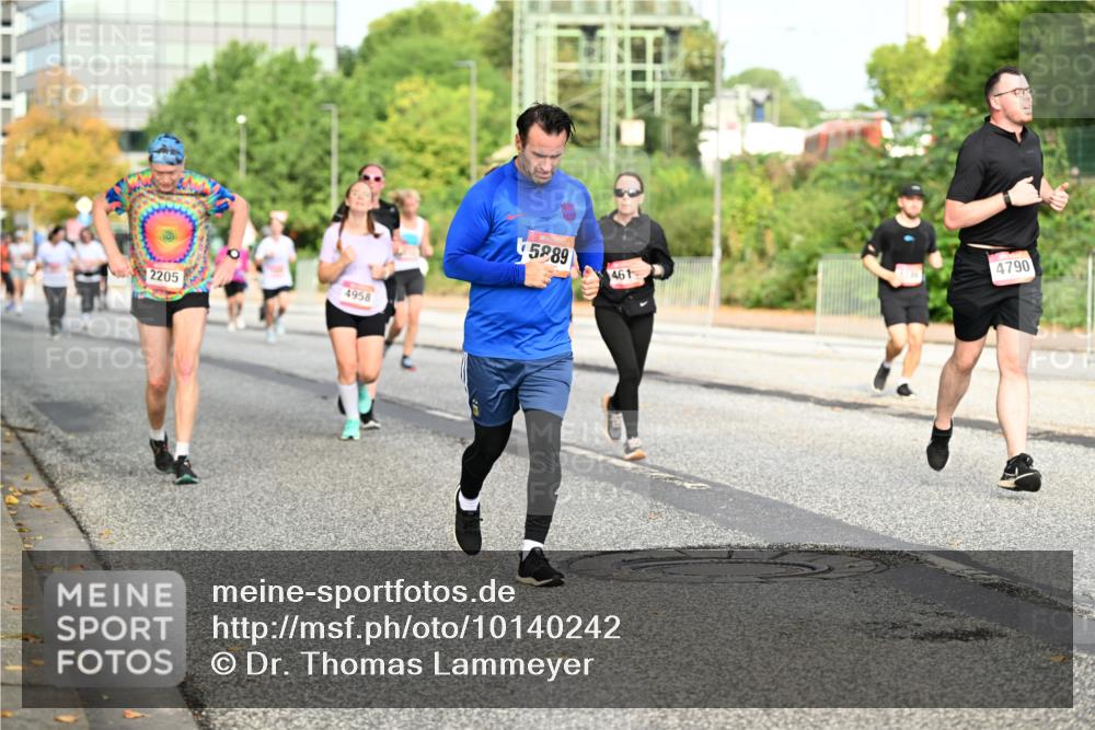 06.09.2026 - CURREX Alsterlauf Dr. Thomas Lammeyer http://msf.ph/oto/10140242 06.09.2026 10:07:57 Laufen 4958, 2205, 5889, 461, 4790 meine-sportfotos.de