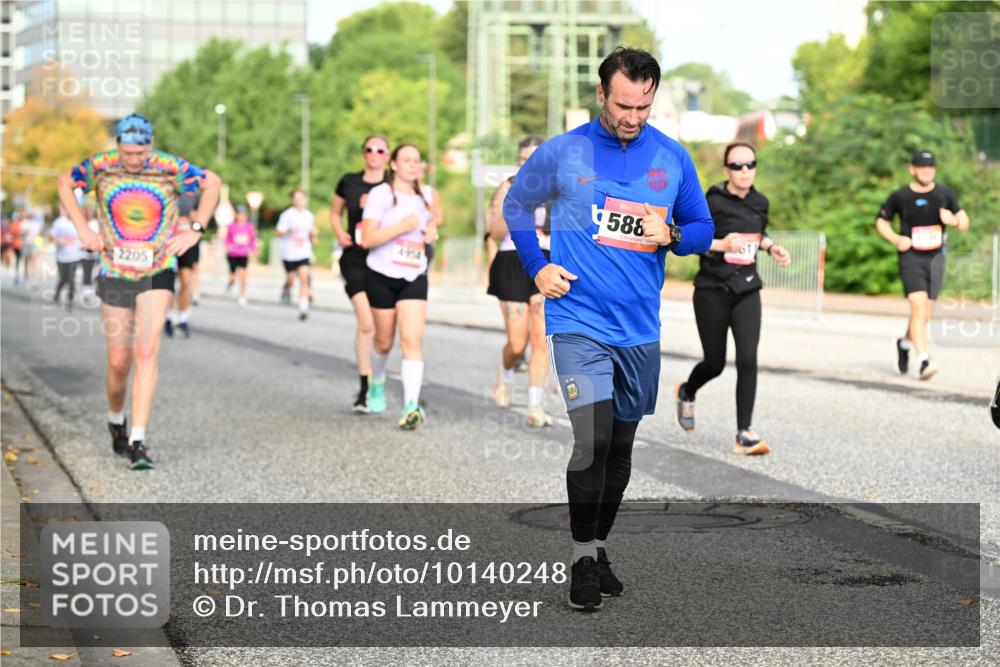 06.09.2026 - CURREX Alsterlauf Dr. Thomas Lammeyer http://msf.ph/oto/10140248 06.09.2026 10:07:58 Laufen 2205, 4954, 588 meine-sportfotos.de