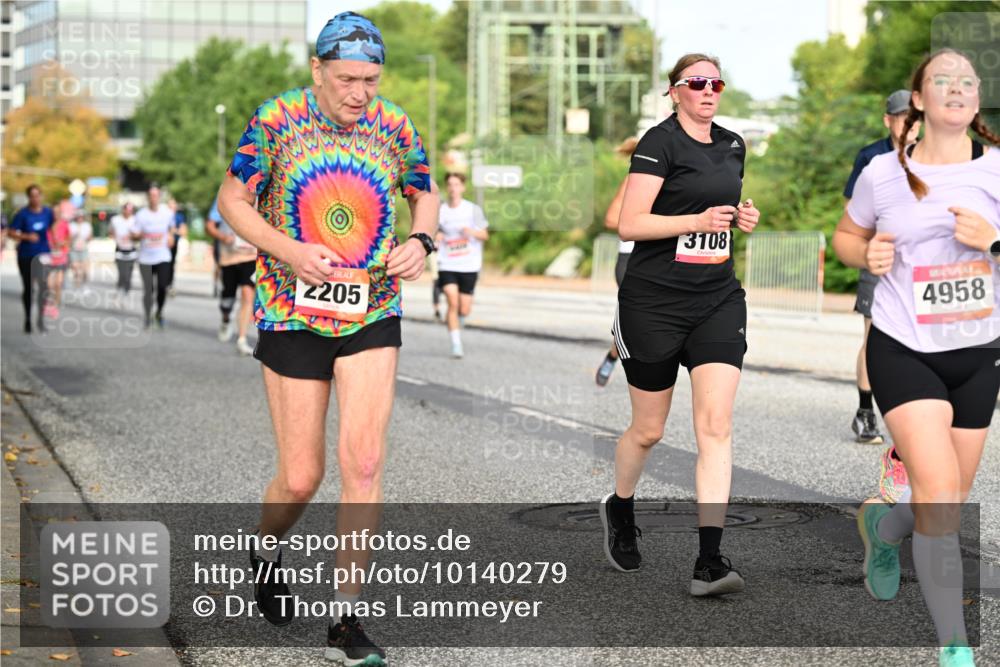 06.09.2026 - CURREX Alsterlauf Dr. Thomas Lammeyer http://msf.ph/oto/10140279 06.09.2026 10:08:02 Laufen 2205, 3108, 4958 meine-sportfotos.de