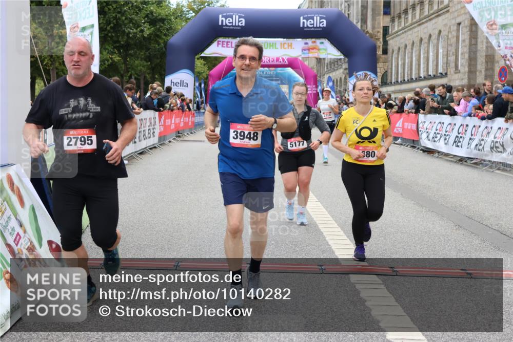 06.09.2026 - CURREX Alsterlauf Strokosch-Dieckow http://msf.ph/oto/10140282 06.09.2026 10:17:51 Ziel 2645, 2710, 2795, 3680, 3948, 4757, 4759, 5177 meine-sportfotos.de