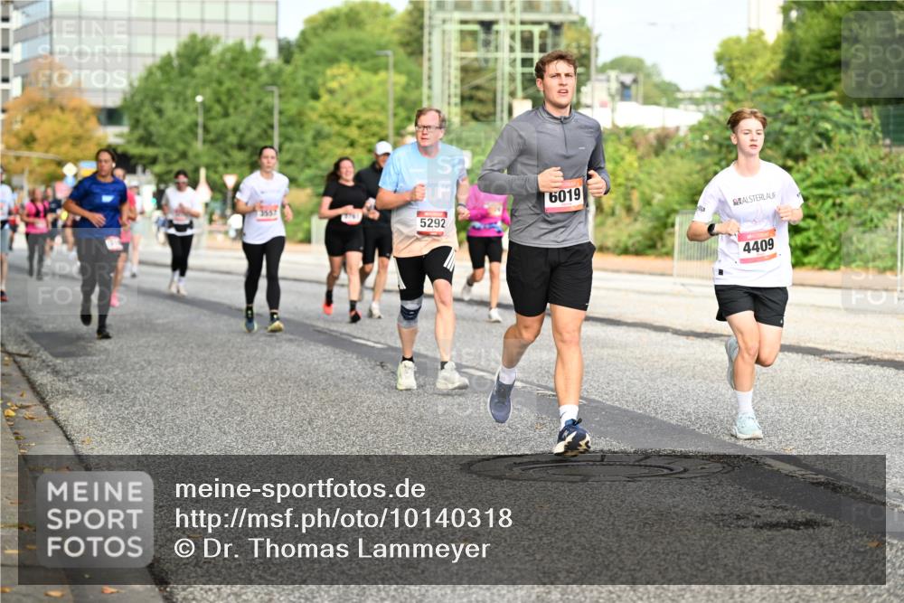 06.09.2026 - CURREX Alsterlauf Dr. Thomas Lammeyer http://msf.ph/oto/10140318 06.09.2026 10:08:06 Laufen 5292, 10, 6019, 230, 4409 meine-sportfotos.de