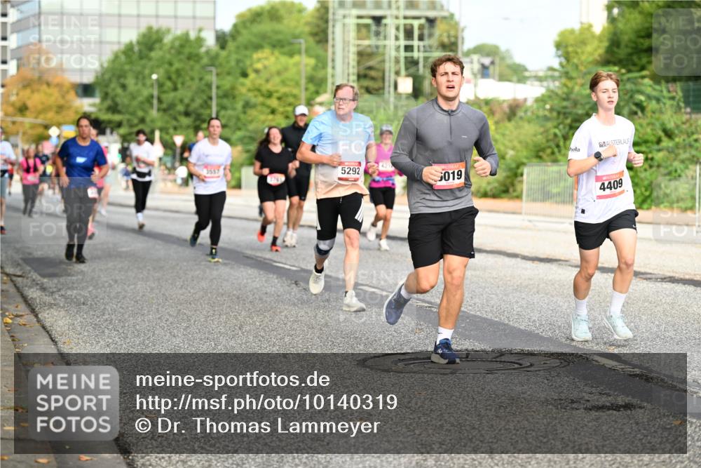 06.09.2026 - CURREX Alsterlauf Dr. Thomas Lammeyer http://msf.ph/oto/10140319 06.09.2026 10:08:06 Laufen 5292, 019, 4409 meine-sportfotos.de