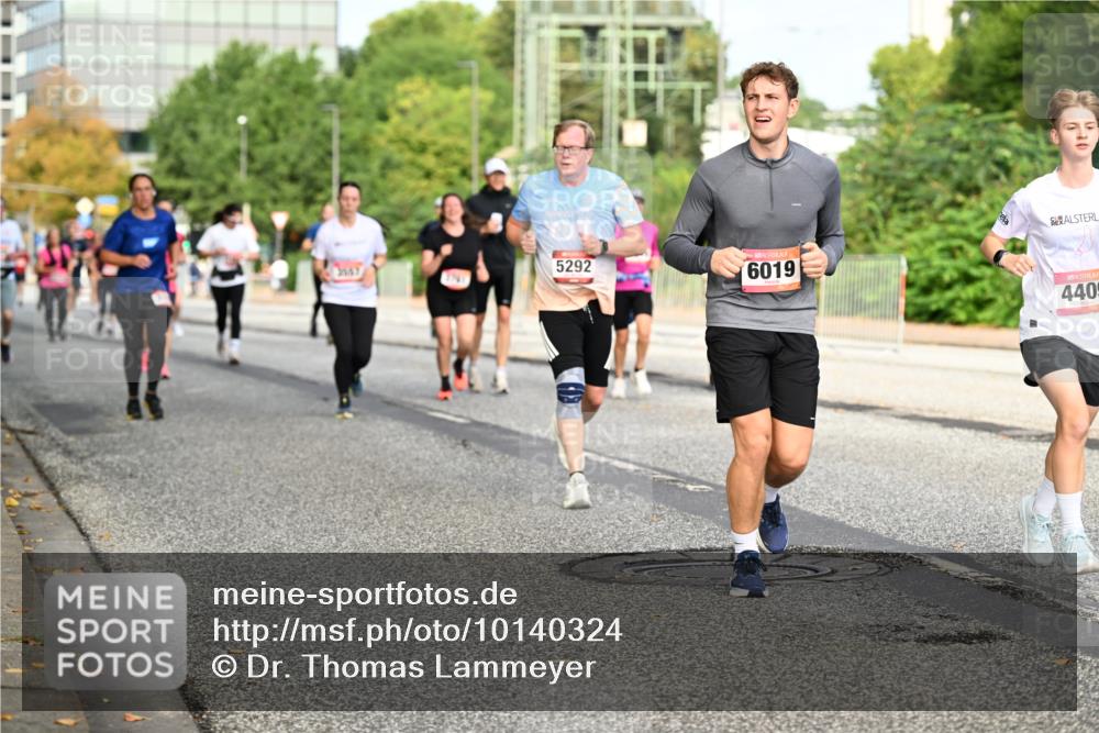 06.09.2026 - CURREX Alsterlauf Dr. Thomas Lammeyer http://msf.ph/oto/10140324 06.09.2026 10:08:06 Laufen 5292, 6019, 4409 meine-sportfotos.de