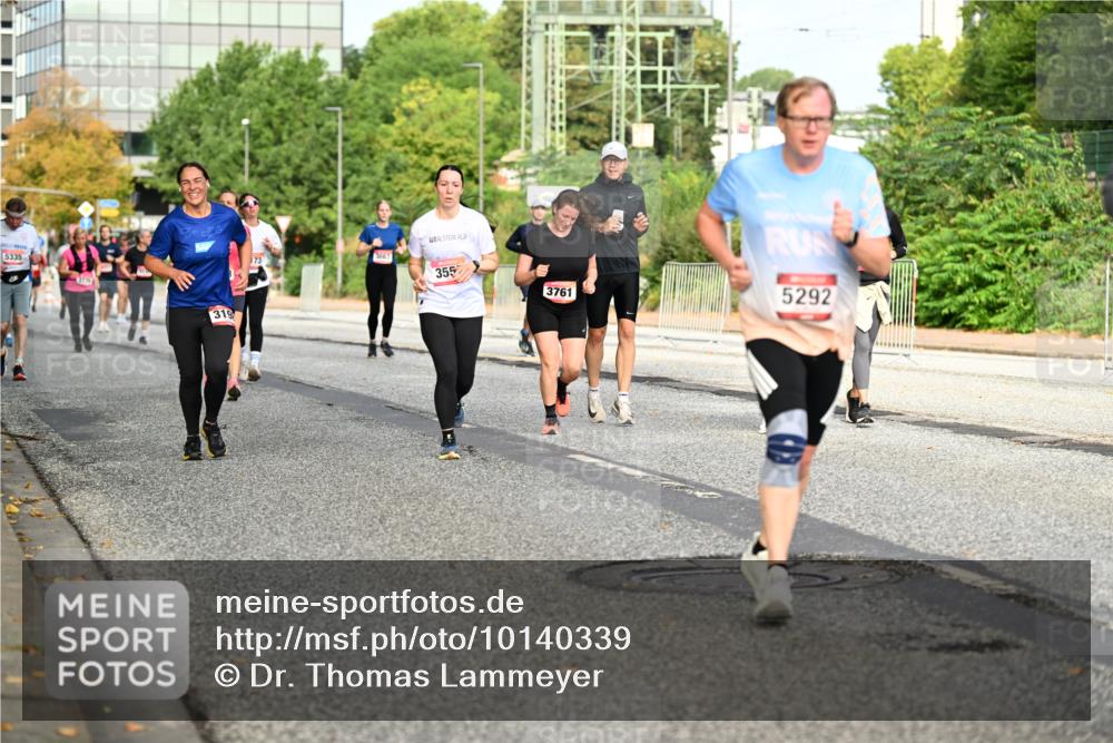 06.09.2026 - CURREX Alsterlauf Dr. Thomas Lammeyer http://msf.ph/oto/10140339 06.09.2026 10:08:07 Laufen 5335, 319, 173, 355, 3761, 5292 meine-sportfotos.de