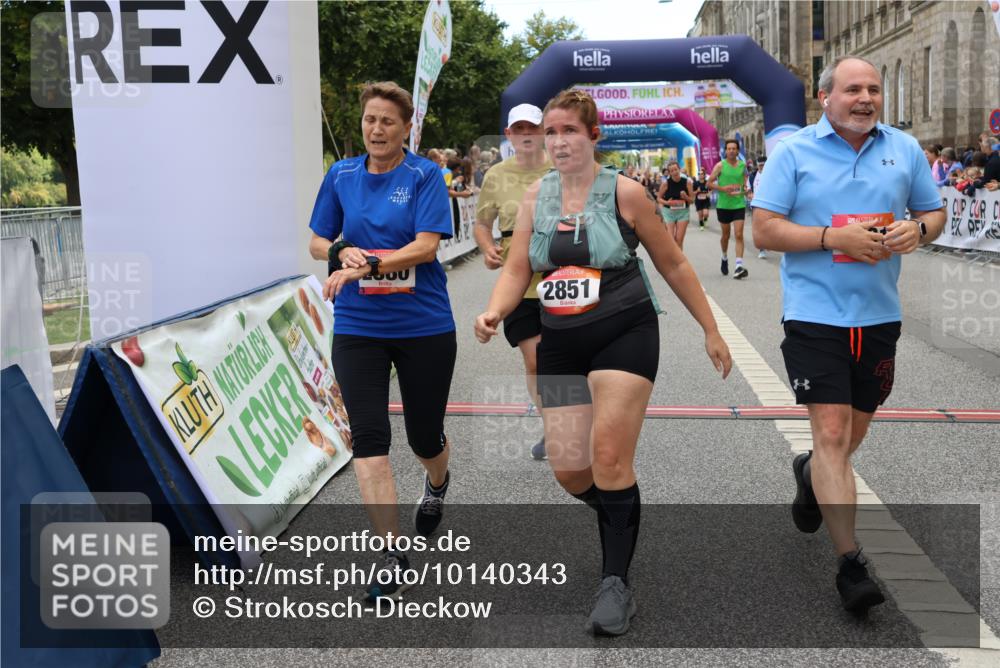 06.09.2026 - CURREX Alsterlauf Strokosch-Dieckow http://msf.ph/oto/10140343 06.09.2026 10:16:32 Ziel 2431, 2432, 2744, 2851, 2880, 2887, 2888, 3015, 3019, 3508, 3509, 3788, 4820, 4821, 5578, 6217, 8283 meine-sportfotos.de
