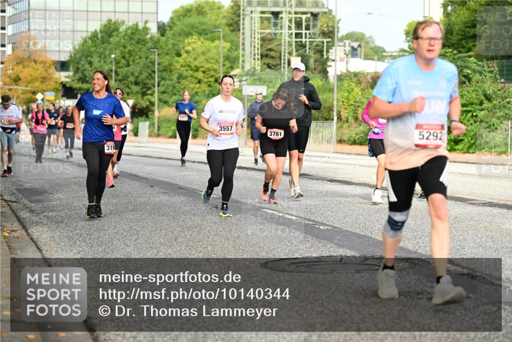 06.09.2026 - CURREX Alsterlauf Dr. Thomas Lammeyer http://msf.ph/oto/10140344 06.09.2026 10:08:08 Laufen 533, 319, 3557, 3761, 5292 meine-sportfotos.de