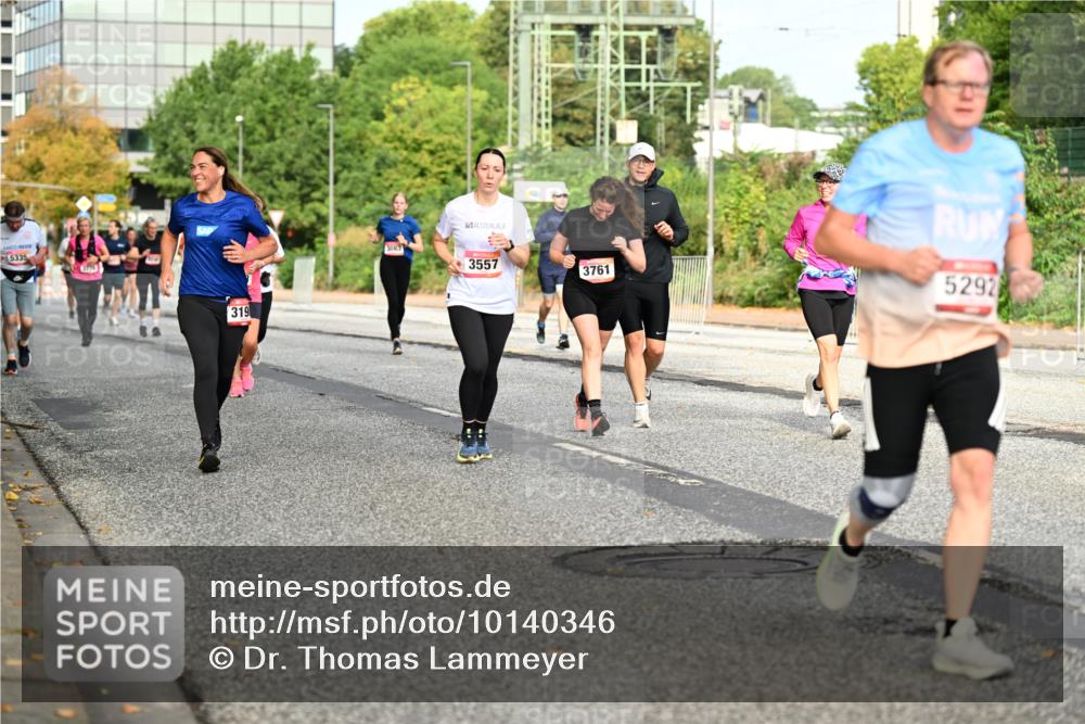 06.09.2026 - CURREX Alsterlauf Dr. Thomas Lammeyer http://msf.ph/oto/10140346 06.09.2026 10:08:08 Laufen 5335, 319, 3557, 3761, 5292 meine-sportfotos.de