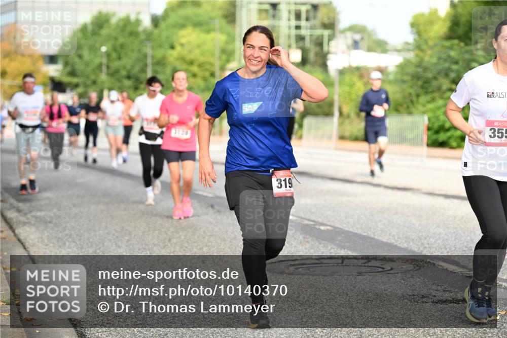 06.09.2026 - CURREX Alsterlauf Dr. Thomas Lammeyer http://msf.ph/oto/10140370 06.09.2026 10:08:11 Laufen 3126, 319, 355 meine-sportfotos.de