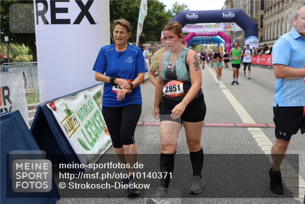 06.09.2026 - CURREX Alsterlauf Strokosch-Dieckow http://msf.ph/oto/10140371 06.09.2026 10:16:33 Ziel 2431, 2432, 2744, 2851, 2880, 2887, 2888, 3015, 3019, 3508, 3509, 3788, 4820, 4821, 5578, 6217, 8283 meine-sportfotos.de