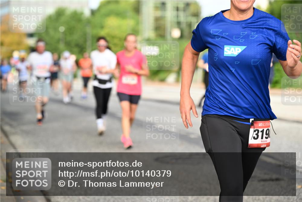 06.09.2026 - CURREX Alsterlauf Dr. Thomas Lammeyer http://msf.ph/oto/10140379 06.09.2026 10:08:12 Laufen 319 meine-sportfotos.de