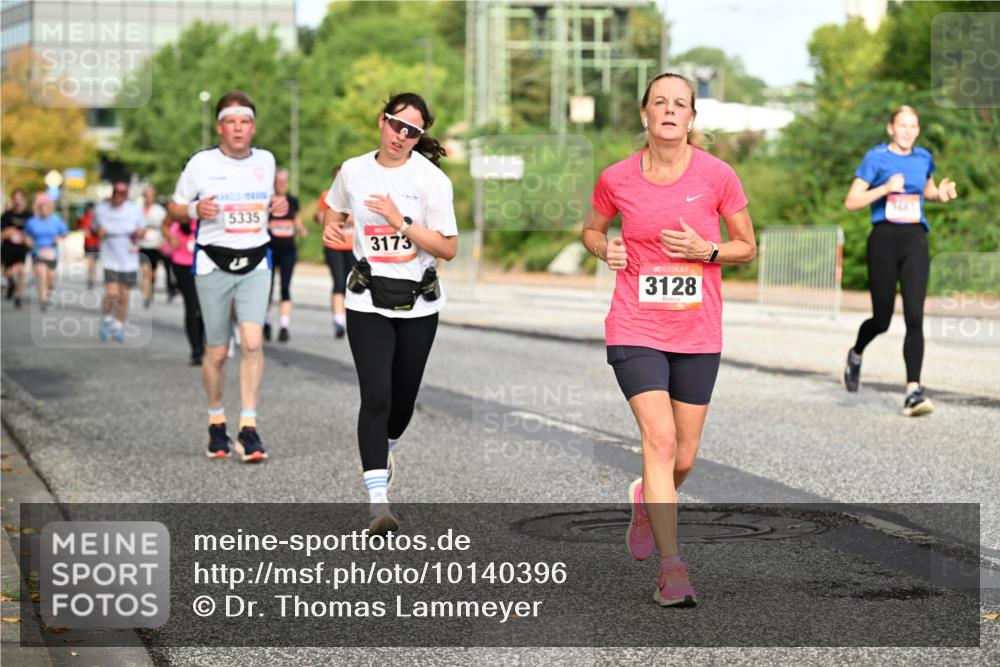 06.09.2026 - CURREX Alsterlauf Dr. Thomas Lammeyer http://msf.ph/oto/10140396 06.09.2026 10:08:14 Laufen 5335, 3173, 3128, 3661 meine-sportfotos.de
