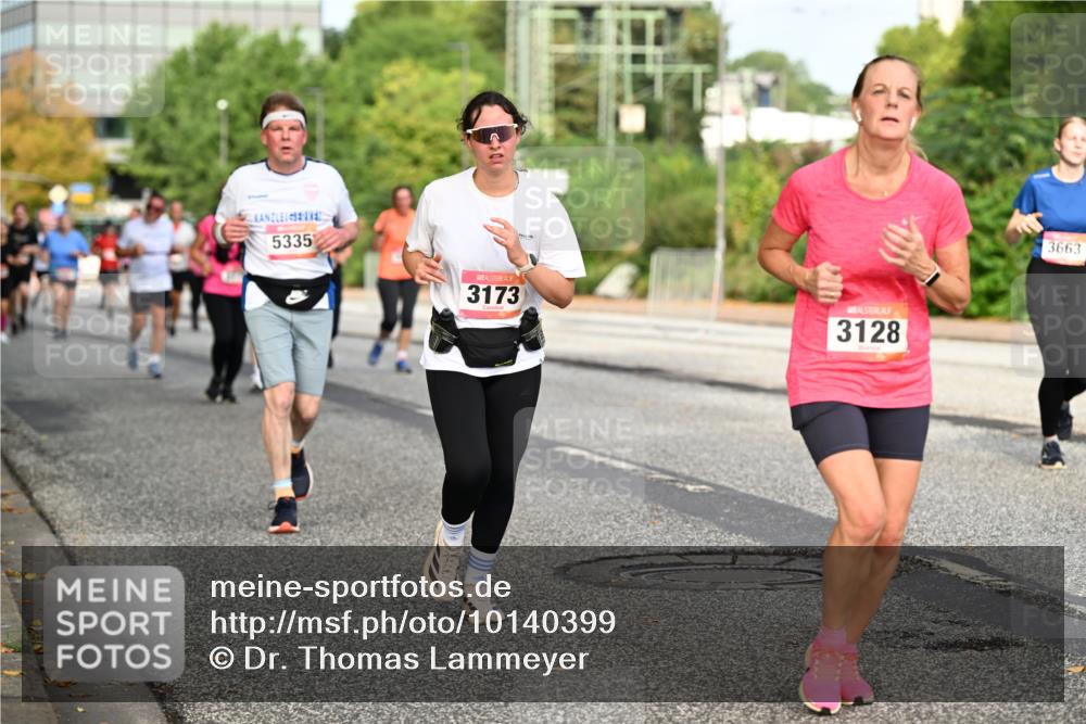 06.09.2026 - CURREX Alsterlauf Dr. Thomas Lammeyer http://msf.ph/oto/10140399 06.09.2026 10:08:14 Laufen 5335, 3173, 3128, 3663 meine-sportfotos.de