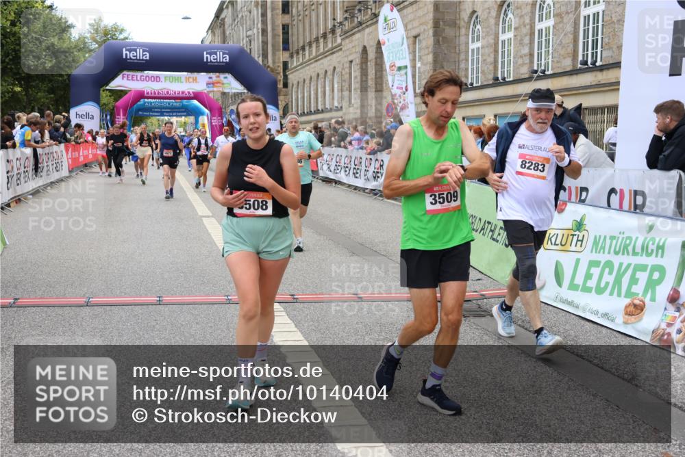 06.09.2026 - CURREX Alsterlauf Strokosch-Dieckow http://msf.ph/oto/10140404 06.09.2026 10:16:38 Ziel 2328, 2431, 2432, 2454, 2578, 2736, 2880, 2887, 3290, 3508, 3509, 3645, 3788, 4123, 4220, 4613, 5307, 5308, 5672, 6217, 8283 meine-sportfotos.de