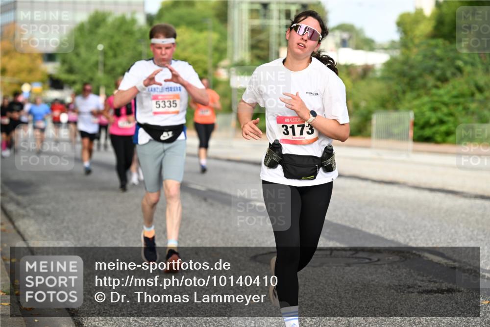 06.09.2026 - CURREX Alsterlauf Dr. Thomas Lammeyer http://msf.ph/oto/10140410 06.09.2026 10:08:15 Laufen 5335, 3173 meine-sportfotos.de