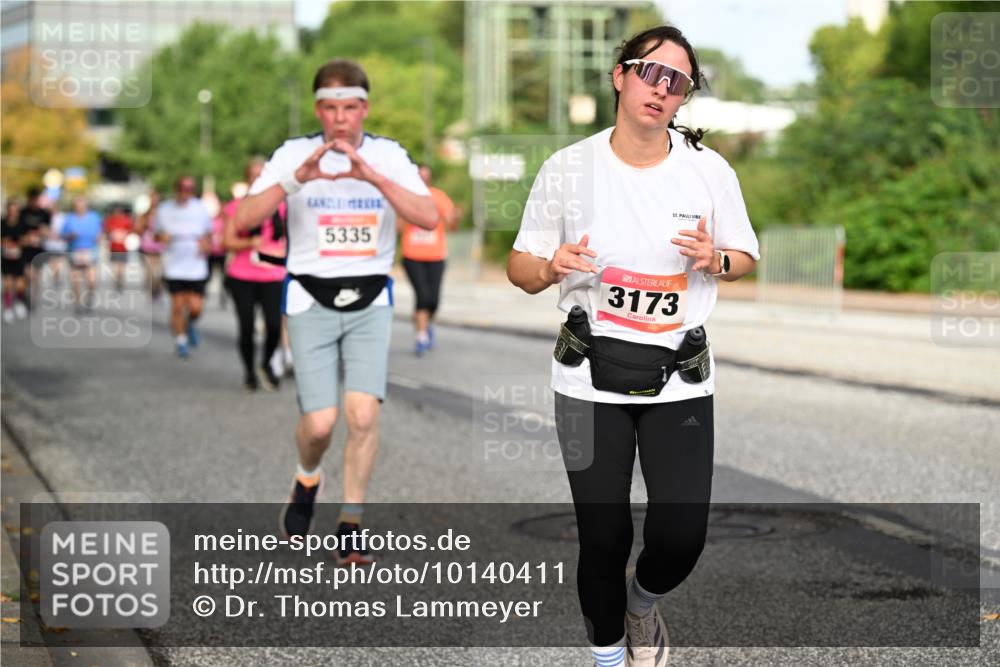 06.09.2026 - CURREX Alsterlauf Dr. Thomas Lammeyer http://msf.ph/oto/10140411 06.09.2026 10:08:15 Laufen 5335, 3173 meine-sportfotos.de