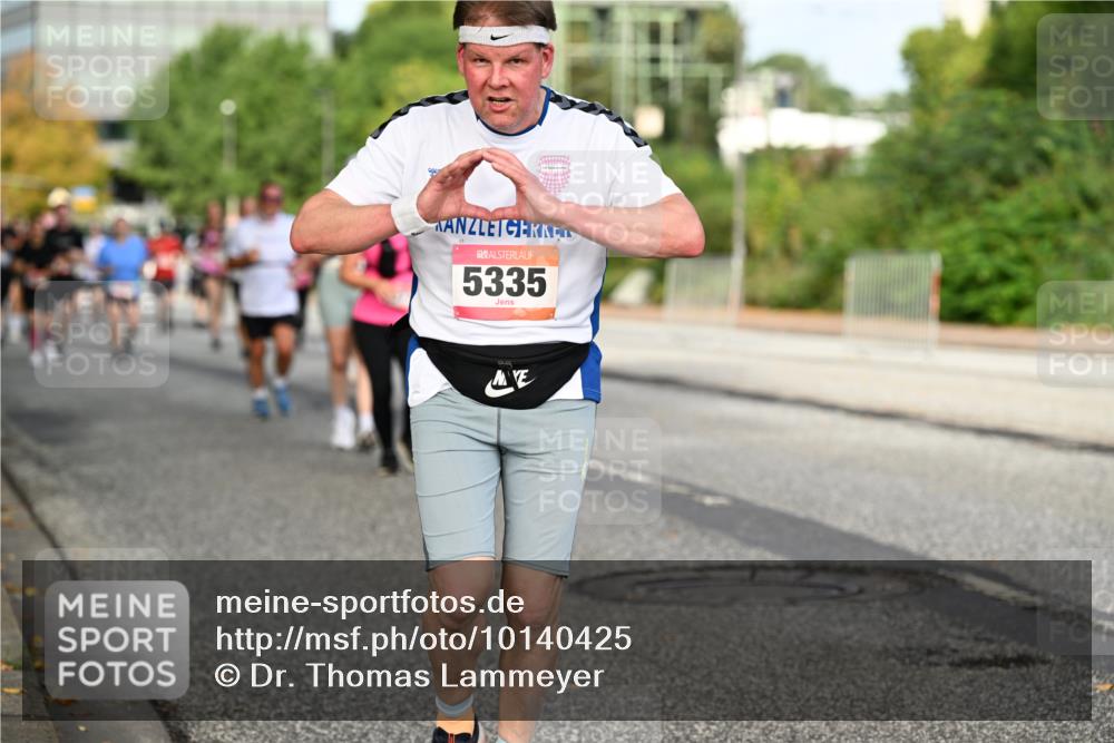 06.09.2026 - CURREX Alsterlauf Dr. Thomas Lammeyer http://msf.ph/oto/10140425 06.09.2026 10:08:17 Laufen 5335 meine-sportfotos.de
