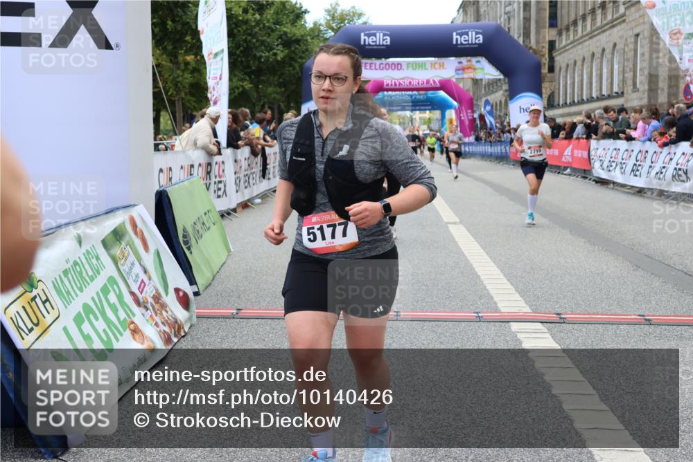06.09.2026 - CURREX Alsterlauf Strokosch-Dieckow http://msf.ph/oto/10140426 06.09.2026 10:17:53 Ziel 2645, 2710, 2795, 3680, 3948, 4757, 4759, 5177 meine-sportfotos.de