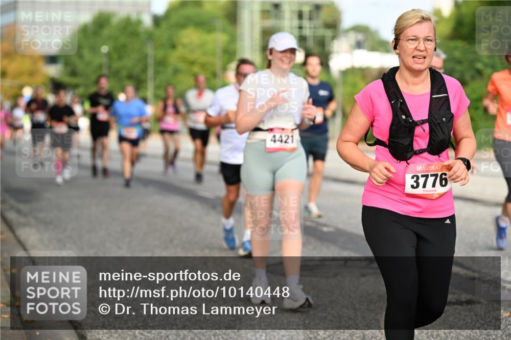 06.09.2026 - CURREX Alsterlauf Dr. Thomas Lammeyer http://msf.ph/oto/10140448 06.09.2026 10:08:21 Laufen 4421, 3776 meine-sportfotos.de