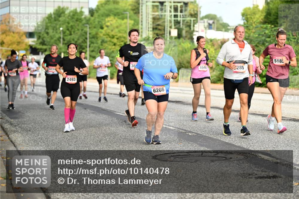 06.09.2026 - CURREX Alsterlauf Dr. Thomas Lammeyer http://msf.ph/oto/10140478 06.09.2026 10:08:25 Laufen 6235, 2493, 36, 6266, 4948, 285, 5185 meine-sportfotos.de