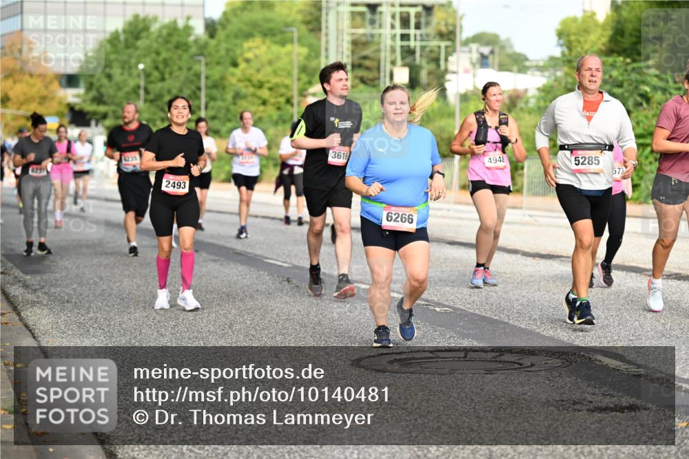 06.09.2026 - CURREX Alsterlauf Dr. Thomas Lammeyer http://msf.ph/oto/10140481 06.09.2026 10:08:25 Laufen 8235, 2493, 3616, 6266, 4948, 5285, 573 meine-sportfotos.de