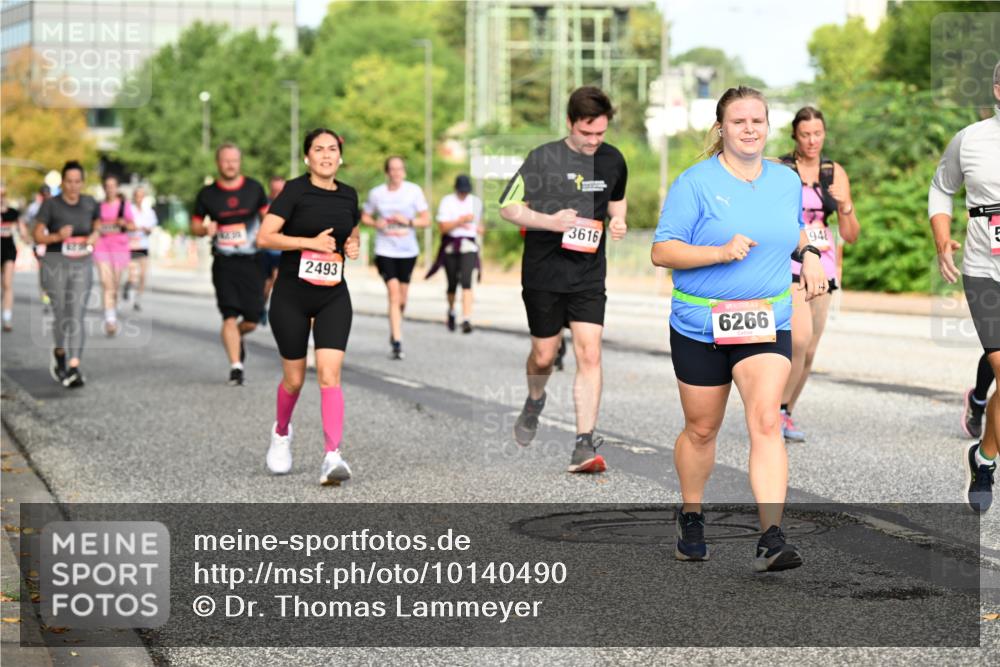 06.09.2026 - CURREX Alsterlauf Dr. Thomas Lammeyer http://msf.ph/oto/10140490 06.09.2026 10:08:26 Laufen 2493, 3616, 6266, 948 meine-sportfotos.de