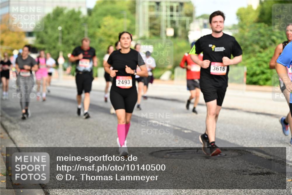 06.09.2026 - CURREX Alsterlauf Dr. Thomas Lammeyer http://msf.ph/oto/10140500 06.09.2026 10:08:27 Laufen 2493, 3616 meine-sportfotos.de