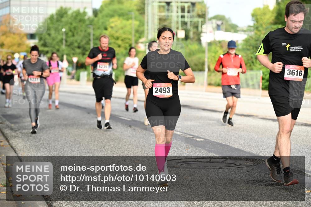 06.09.2026 - CURREX Alsterlauf Dr. Thomas Lammeyer http://msf.ph/oto/10140503 06.09.2026 10:08:28 Laufen 6235, 2493, 3616 meine-sportfotos.de