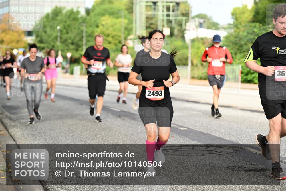 06.09.2026 - CURREX Alsterlauf Dr. Thomas Lammeyer http://msf.ph/oto/10140504 06.09.2026 10:08:28 Laufen 235, 2493, 36 meine-sportfotos.de