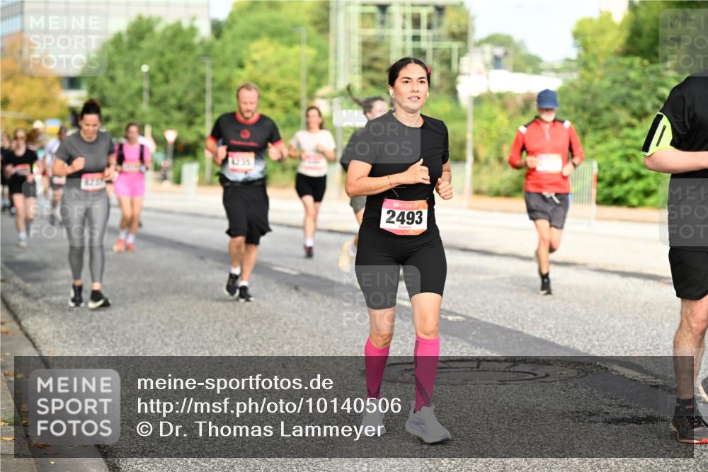 06.09.2026 - CURREX Alsterlauf Dr. Thomas Lammeyer http://msf.ph/oto/10140506 06.09.2026 10:08:28 Laufen 6237, 2493 meine-sportfotos.de