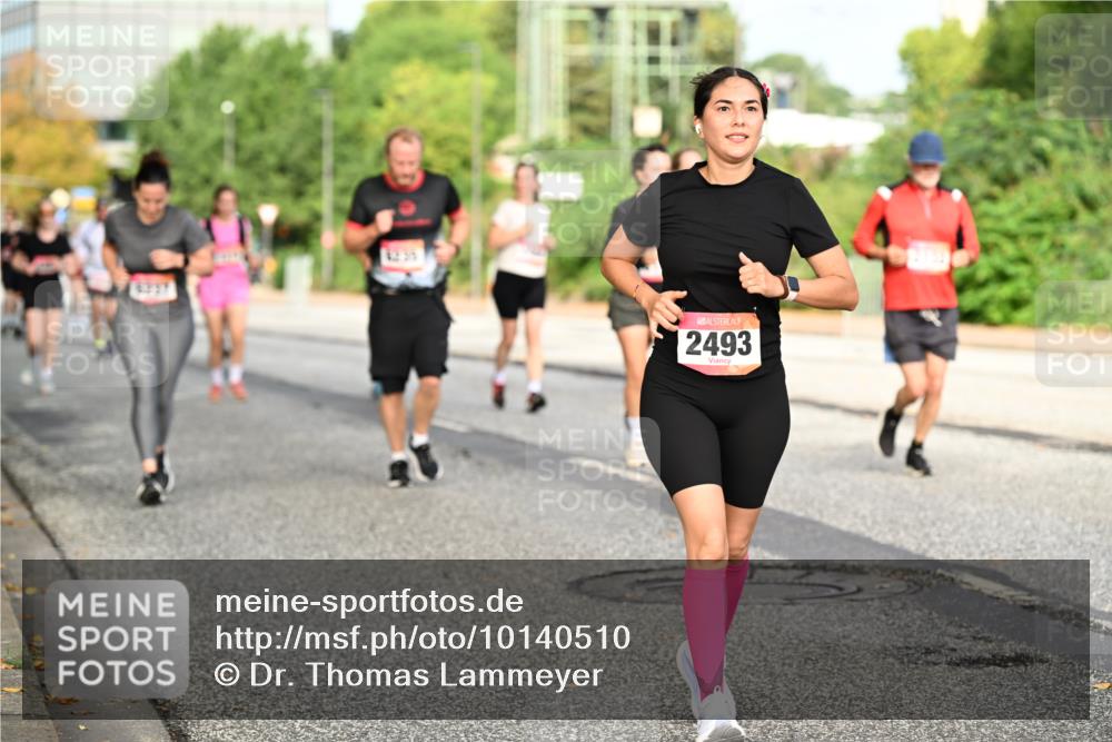 06.09.2026 - CURREX Alsterlauf Dr. Thomas Lammeyer http://msf.ph/oto/10140510 06.09.2026 10:08:29 Laufen 6337, 2493 meine-sportfotos.de