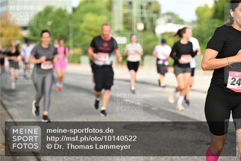 06.09.2026 - CURREX Alsterlauf Dr. Thomas Lammeyer http://msf.ph/oto/10140522 06.09.2026 10:08:30 Laufen 24 meine-sportfotos.de