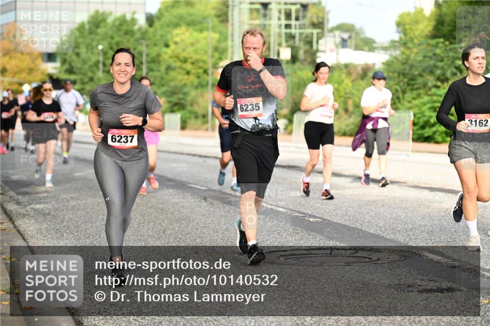 06.09.2026 - CURREX Alsterlauf Dr. Thomas Lammeyer http://msf.ph/oto/10140532 06.09.2026 10:08:31 Laufen 13, 6237, 6235, 4482, 3162 meine-sportfotos.de