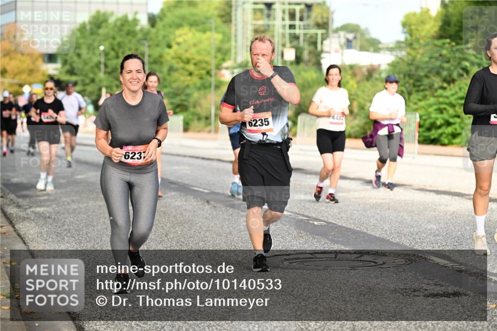 06.09.2026 - CURREX Alsterlauf Dr. Thomas Lammeyer http://msf.ph/oto/10140533 06.09.2026 10:08:31 Laufen 5429, 6237, 6235, 4482 meine-sportfotos.de