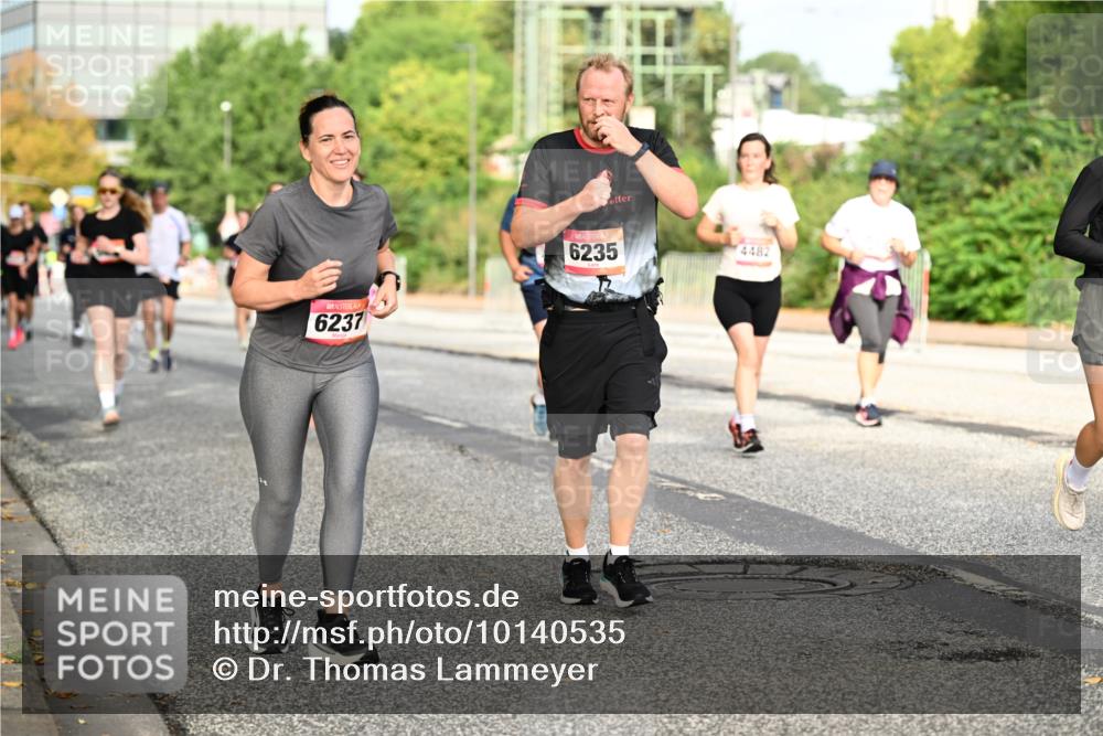 06.09.2026 - CURREX Alsterlauf Dr. Thomas Lammeyer http://msf.ph/oto/10140535 06.09.2026 10:08:31 Laufen 6237, 6235, 4482 meine-sportfotos.de