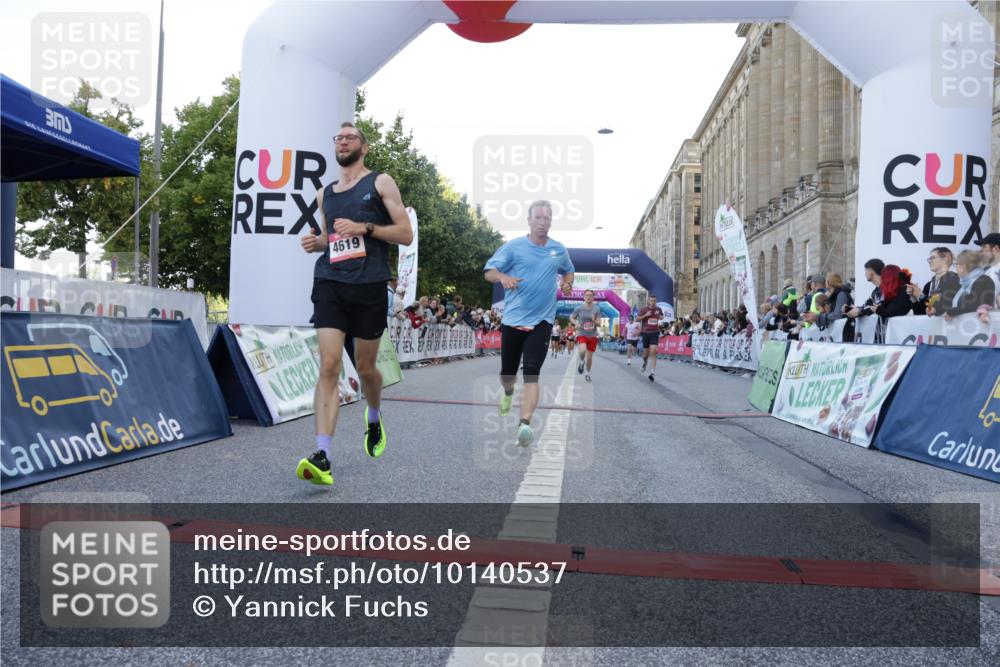 06.09.2026 - CURREX Alsterlauf Yannick Fuchs http://msf.ph/oto/10140537 06.09.2026 09:46:25 Ziel 2342, 3132, 3182, 4183, 4287, 4537, 4619, 4824, 5419, 5515, 6224 meine-sportfotos.de