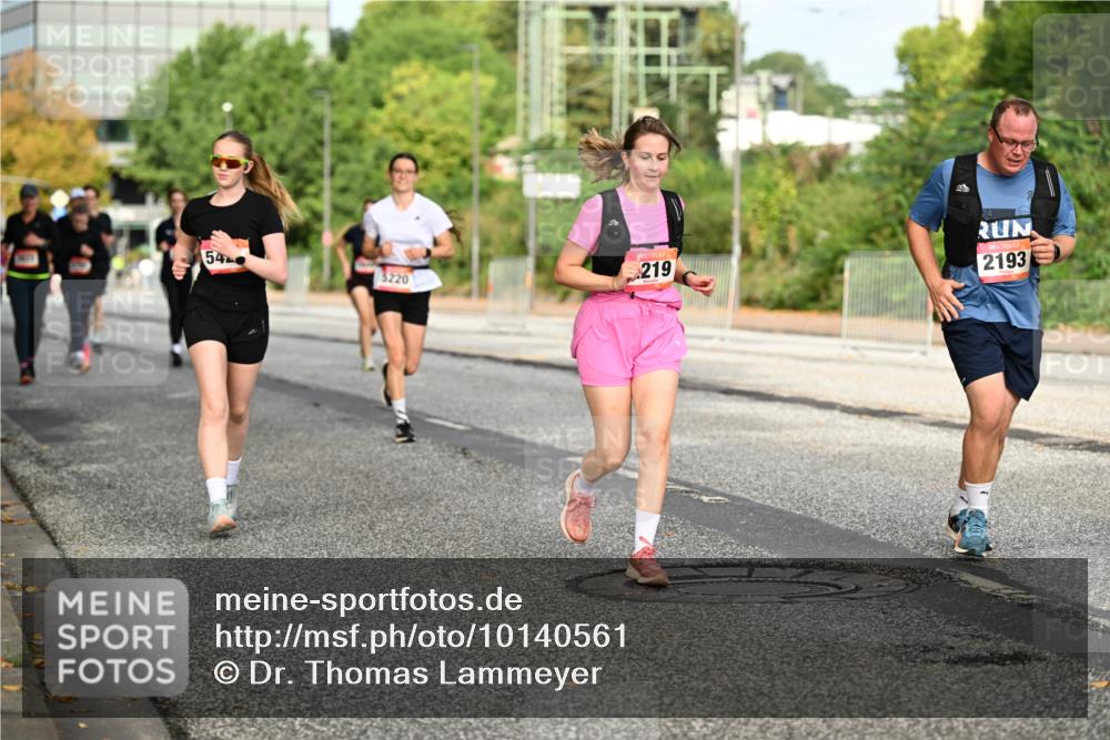 06.09.2026 - CURREX Alsterlauf Dr. Thomas Lammeyer http://msf.ph/oto/10140561 06.09.2026 10:08:34 Laufen 54, 3220, 219, 2193 meine-sportfotos.de