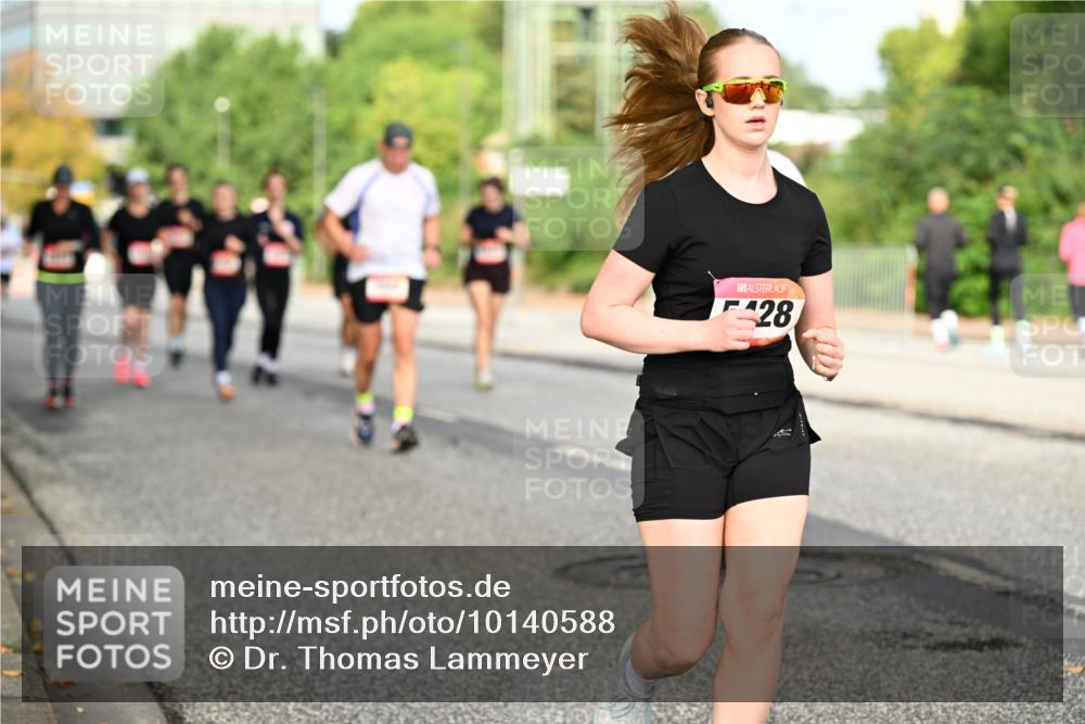 06.09.2026 - CURREX Alsterlauf Dr. Thomas Lammeyer http://msf.ph/oto/10140588 06.09.2026 10:08:37 Laufen 28 meine-sportfotos.de