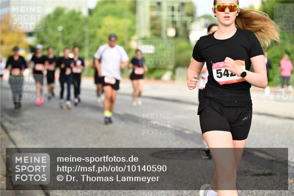 06.09.2026 - CURREX Alsterlauf Dr. Thomas Lammeyer http://msf.ph/oto/10140590 06.09.2026 10:08:37 Laufen 54 meine-sportfotos.de