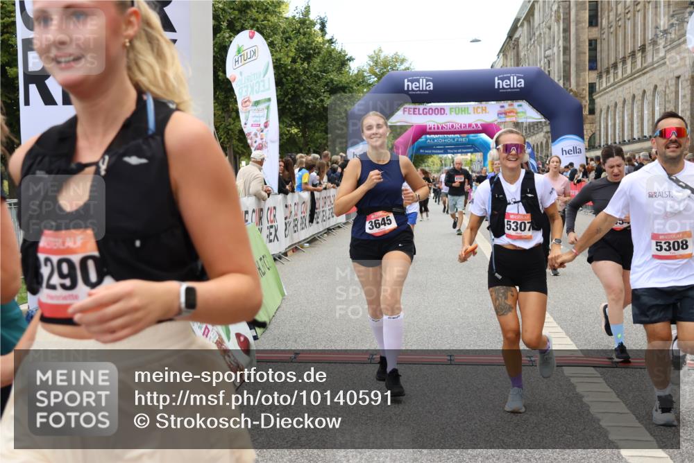 06.09.2026 - CURREX Alsterlauf Strokosch-Dieckow http://msf.ph/oto/10140591 06.09.2026 10:16:44 Ziel 2328, 2454, 2578, 2736, 2859, 3167, 3290, 3330, 3633, 3645, 4123, 4220, 4353, 4613, 5307, 5308, 5672, 5859, 8283 meine-sportfotos.de