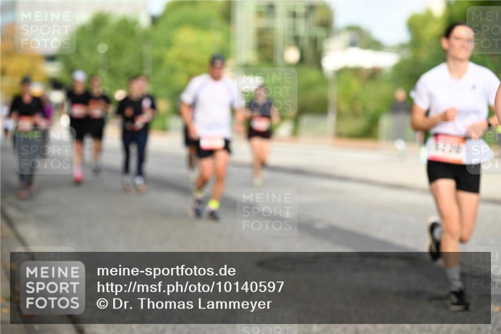 06.09.2026 - CURREX Alsterlauf Dr. Thomas Lammeyer http://msf.ph/oto/10140597 06.09.2026 10:08:38 Laufen  meine-sportfotos.de
