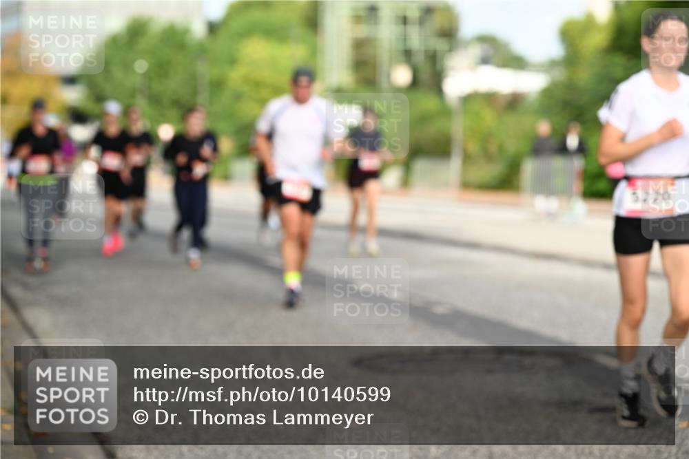 06.09.2026 - CURREX Alsterlauf Dr. Thomas Lammeyer http://msf.ph/oto/10140599 06.09.2026 10:08:38 Laufen 5220 meine-sportfotos.de