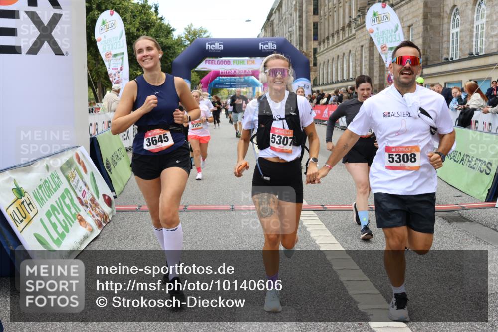 06.09.2026 - CURREX Alsterlauf Strokosch-Dieckow http://msf.ph/oto/10140606 06.09.2026 10:16:44 Ziel 2328, 2454, 2578, 2736, 2859, 3167, 3290, 3330, 3633, 3645, 4123, 4220, 4353, 4613, 5307, 5308, 5672, 5859, 8283 meine-sportfotos.de