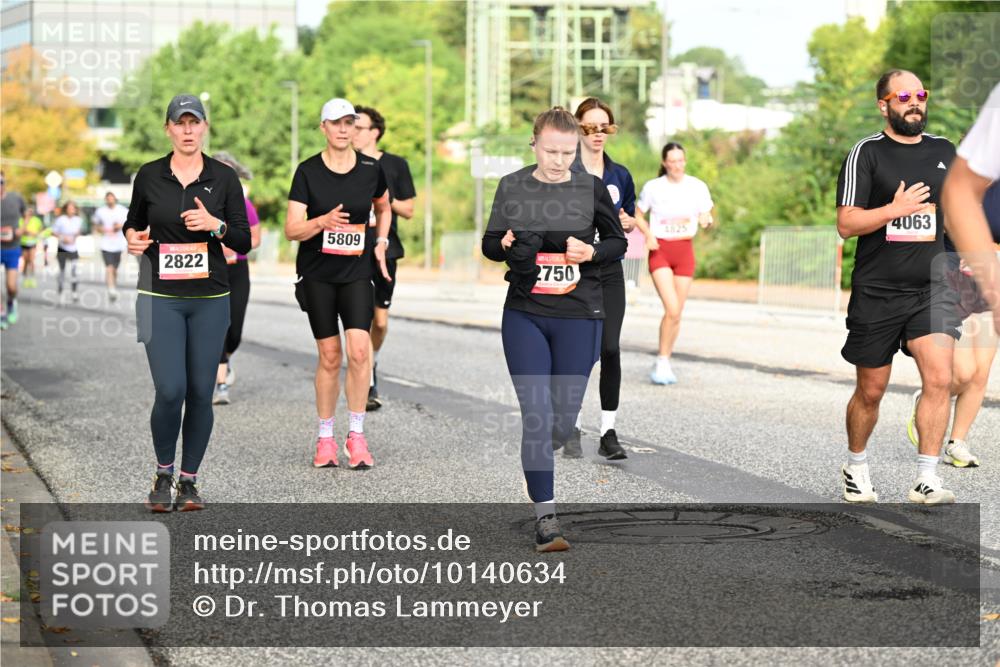 06.09.2026 - CURREX Alsterlauf Dr. Thomas Lammeyer http://msf.ph/oto/10140634 06.09.2026 10:08:41 Laufen 5809, 2822, 2750, 4825, 4063 meine-sportfotos.de