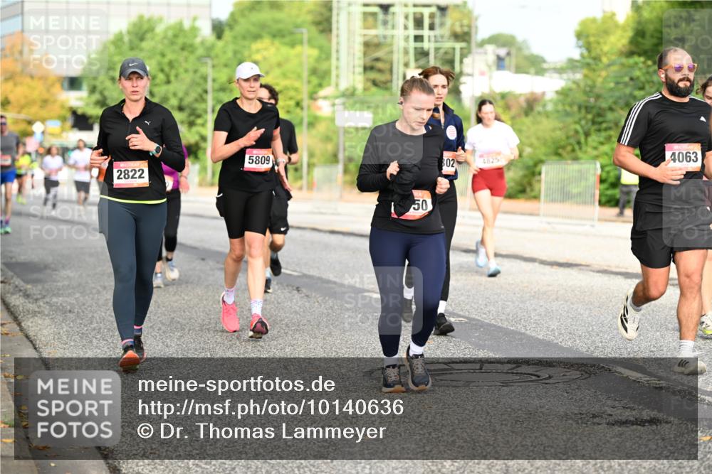 06.09.2026 - CURREX Alsterlauf Dr. Thomas Lammeyer http://msf.ph/oto/10140636 06.09.2026 10:08:42 Laufen 5809, 2822, 50, 802, 4825, 4063 meine-sportfotos.de
