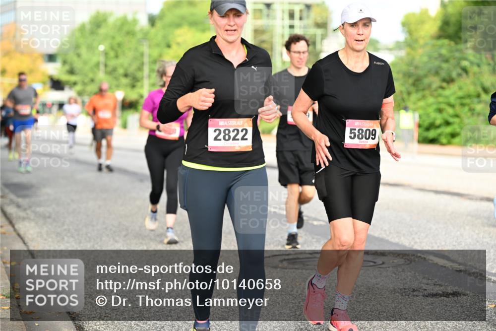 06.09.2026 - CURREX Alsterlauf Dr. Thomas Lammeyer http://msf.ph/oto/10140658 06.09.2026 10:08:44 Laufen 2822, 5809 meine-sportfotos.de