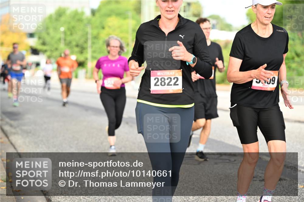 06.09.2026 - CURREX Alsterlauf Dr. Thomas Lammeyer http://msf.ph/oto/10140661 06.09.2026 10:08:44 Laufen 2822, 09 meine-sportfotos.de