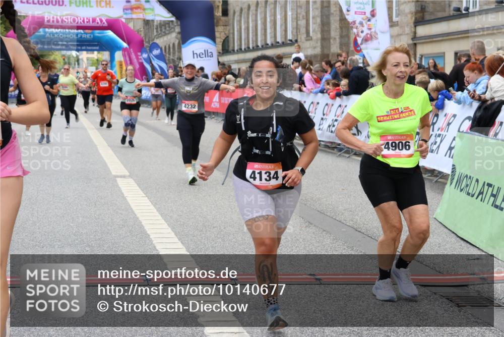 06.09.2026 - CURREX Alsterlauf Strokosch-Dieckow http://msf.ph/oto/10140677 06.09.2026 10:18:08 Ziel 1297, 2026, 2208, 2209, 2920, 2928, 3018, 3917, 4134, 4232, 4906, 4915 meine-sportfotos.de