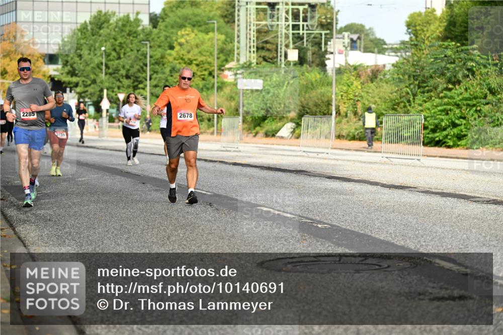 06.09.2026 - CURREX Alsterlauf Dr. Thomas Lammeyer http://msf.ph/oto/10140691 06.09.2026 10:08:48 Laufen 2285, 139, 10, 2678 meine-sportfotos.de