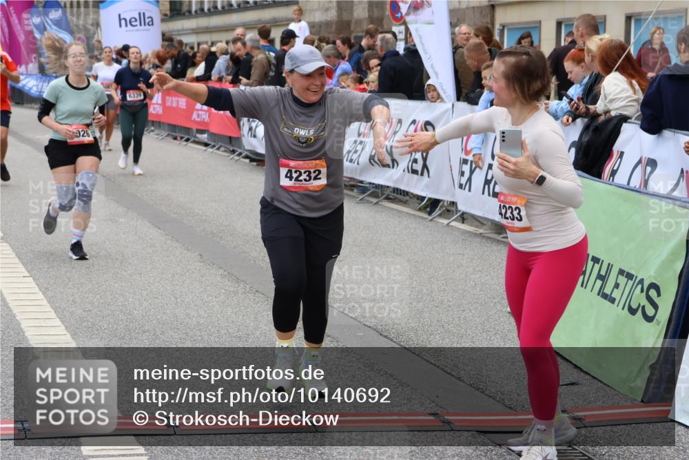 06.09.2026 - CURREX Alsterlauf Strokosch-Dieckow http://msf.ph/oto/10140692 06.09.2026 10:18:11 Ziel 1297, 2026, 2208, 2209, 2262, 3018, 3917, 4134, 4232, 4906, 4915, 6339, 8290 meine-sportfotos.de