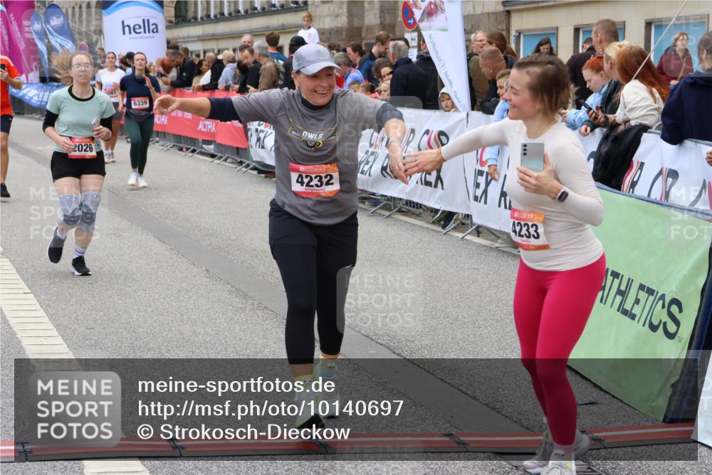 06.09.2026 - CURREX Alsterlauf Strokosch-Dieckow http://msf.ph/oto/10140697 06.09.2026 10:18:11 Ziel 1297, 2026, 2208, 2209, 2262, 3018, 3917, 4134, 4232, 4906, 4915, 6339, 8290 meine-sportfotos.de